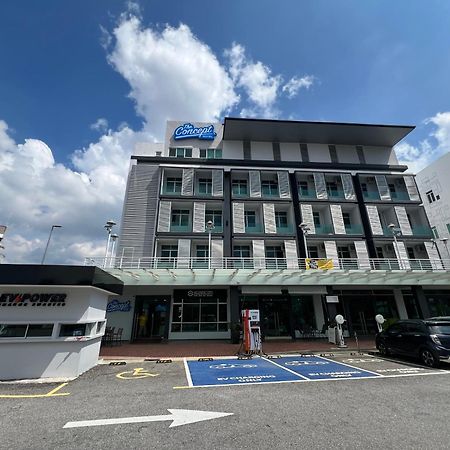 The Concept Hotel Melaka City Exteriör bild